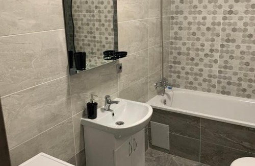 Jasienow Apartment | Discover Лузановский Парк: Family-Friendly Retreat