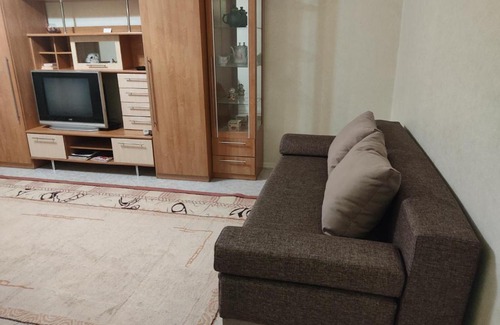 Omsk Apartment | Top Rated Pet-Friendly Stay at Лукашевича 13