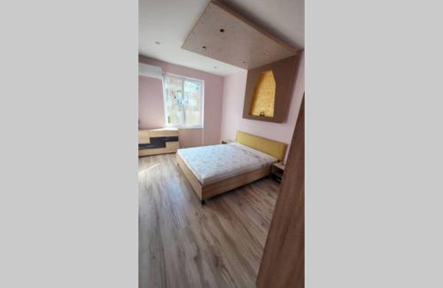 Yambol Apartment | Elegant Apartment with Park View in City Center, Rated 9.4