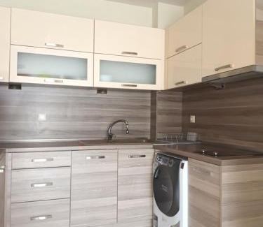 Golden Sands Hotel | Discover Аргищ Партез: 4-Star Family-Friendly Retreat