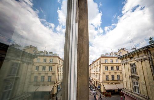 Lviv City Center Apartment | Elegant Apartments at Rynok Square with Great Reviews