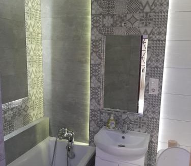 Uzhhorod Apartment | Comfortable Люкс1: Pet-Friendly & Family-Oriented Stay