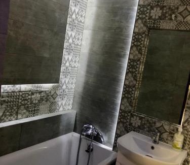 Uzhhorod Apartment | Comfortable Люкс1: Pet-Friendly & Family-Oriented Stay