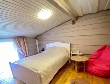 Verkhovyna House | Discover Лісова пісня: Pet-Friendly Haven with Pool