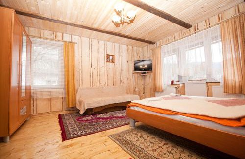 Yaremche Cabin | Gutsulska Oselya: Family-Friendly Stay with Top Ratings