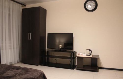 Tambov Hotel | Cozy МАКС: Pet-Friendly Stay with Breakfast & Hot Tub