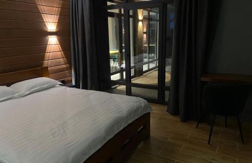 Vyzhnytsya House | Discover Маєток на Озерах: Guest Rated 9.8, Pet Friendly