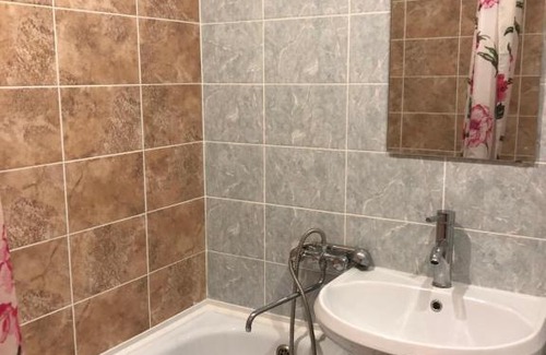 Zhigalovsky District Apartment | Convenient менделеева 36 Apartments for Your Next Stay