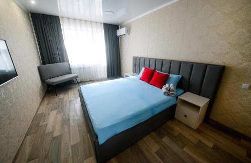 Temirtau Apartment | Inviting Retreat at Металлургов 10 with Family-Friendly Amenities