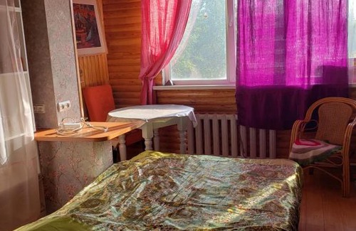 Almaty House | Cozy Room in Apartment with Host - Rated 10/10!
