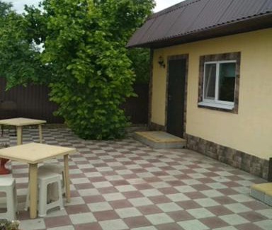 Leningradskaya Apartment | Cozy Guesthouse on Shkolnaya 41 with Great Amenities