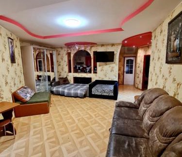 Kirovograd Apartment | Budget-Friendly Мини-отель with Hot Tub & Child Amenities