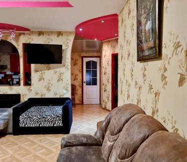 Kirovograd Apartment | Budget-Friendly Мини-отель with Hot Tub & Child Amenities