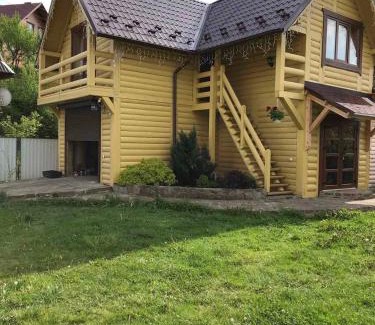 Vorokhta Apartment | Family-Friendly Escape at Модрина Hotel Awaits You