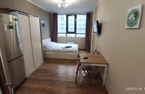 Moskovskiy Apartment | Convenient Moscow 183-185 Apartments near Metro Station