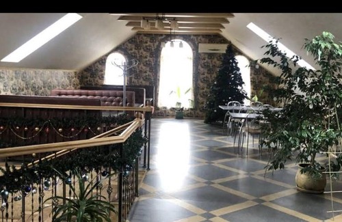 Velyka Omeliana Hotel | Cozy Stay at Мотel VEZHA - Breakfast and Hot Tub Included