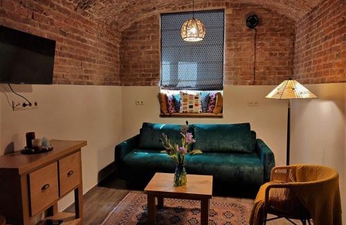 Lviv City Center Apartment | Top-Rated Мури Старого Львова: Family-Friendly with Hot Tub