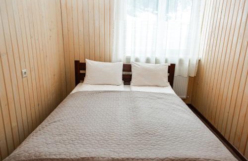 Dragobrat Hotel | Pet-Friendly Мігалі: Rated 10/10 with Breakfast & Hot Tub