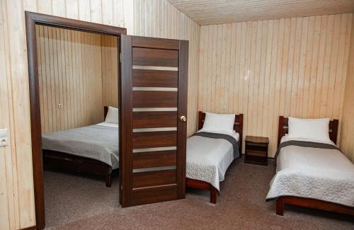 Dragobrat Hotel | Pet-Friendly Мігалі: Rated 10/10 with Breakfast & Hot Tub