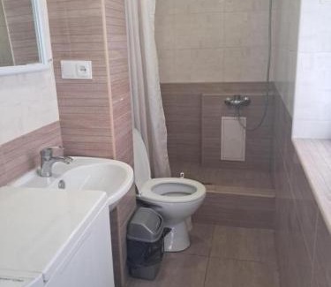 Kamenets-Podol'skiy Bed & Breakfast | Cozy Mini-Hotel with Breakfast and Pet-Friendly Amenities