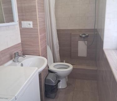 Kamenets-Podol'skiy Bed & Breakfast | Cozy Mini-Hotel with Breakfast and Pet-Friendly Amenities