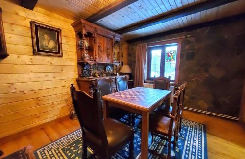 Roztoky House | Exceptional Stay at На Галіції: Pet & Child Friendly