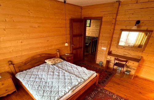 Palyanytsya House | Elegant Retreat at На Полумистому - Rated 9.4/10