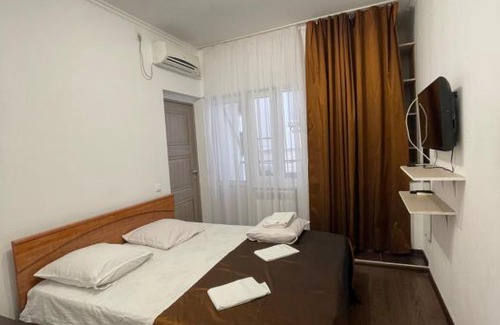 Anapa House | Oceanfront Escape at На Протапова,46 - Pet Friendly Retreat