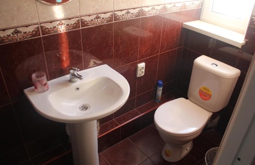 Imeritinskaya Lowland House | Cozy НЕКРАСОВКА: Guest Rated 8/10 with Kitchen Access