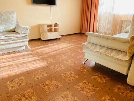 Nizhnevartovsk Apartment | Wheelchair Accessible Stay at Нефтяников 2 Park Zone