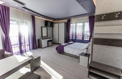 Panagyurishte Apartment | Discover NikoneL: Family-Friendly with Hot Tub & Kitchen