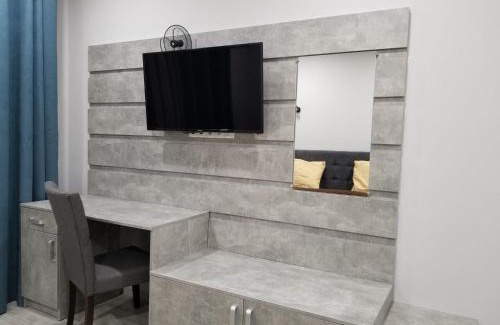 Uzhhorod Apartment | Cozy Apartment in the Heart of the City, Family-Friendly