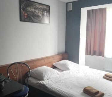 Uzhhorod Apartment | Cozy Apartment in the Heart of the City, Family-Friendly