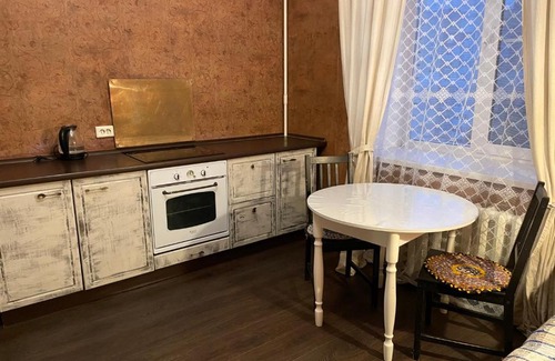 Sovetsky City District Apartment | Top-Rated New Apartment in Kuznechikha with Hot Tub