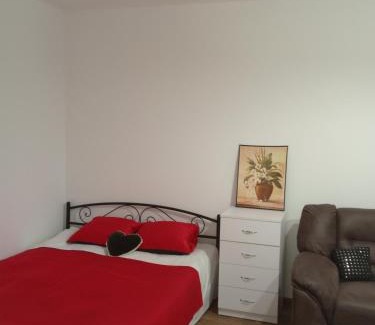 Vinnichki Apartment | Perfectly Located Apartment Near Striyska Bus Station