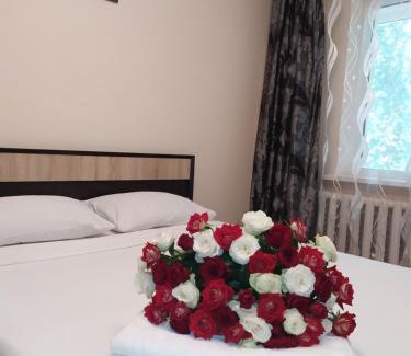 Yavory Apartment | Modern Hotel at ЧЕРВОНОЇ КАЛИНИ 56А, Rated 9/10 by Guests