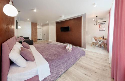 Yavory Apartment | Modern Hotel at ЧЕРВОНОЇ КАЛИНИ 56А, Rated 9/10 by Guests