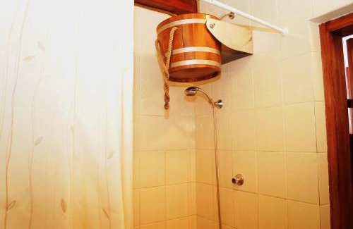 Myhove Hotel | Budget-Friendly Норіс with Restaurant & Child-Friendly Amenities