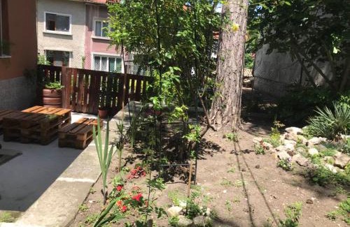 Shumen Apartment | Comfortable Stays in Shumen: Family Friendly and Rated 9/10