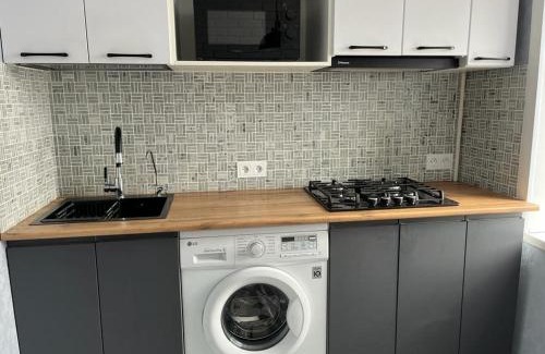 Karagandy Apartment | Family-Friendly Stay at Нуркен Абдирова 20 Hotel
