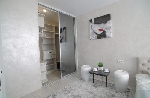 Rivne Apartment | Experience Ніжність: 4-Star Comfort Rated 9.9/10
