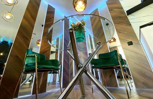 Oskemen Apartment | Oasis Hotel: Guest Rated 10/10 with Inviting Hot Tub