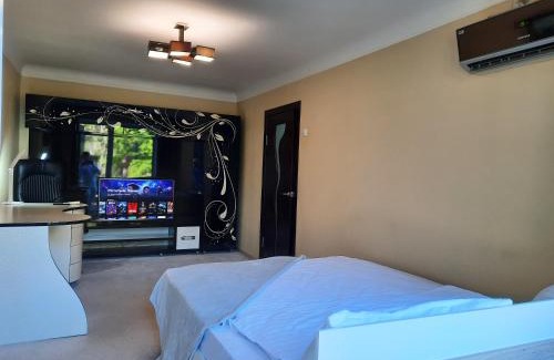 Sukhinovka Apartment | Pet-Friendly Alex Apartments with 24/7 Check-In & Breakfast
