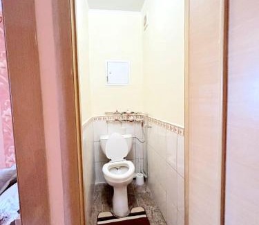 Aktau Apartment | Cozy Apartment on the Riverside - Family & Pet Friendly