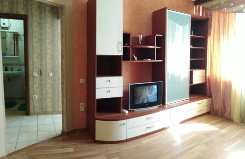 Volgograd Apartment | Unbeatable Stay in Однокомнатная Квартира - Rated 10/10!