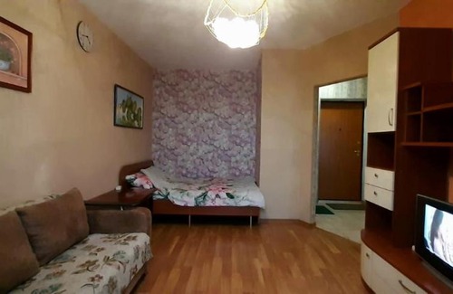 Volgograd Apartment | Unbeatable Stay in Однокомнатная Квартира - Rated 10/10!