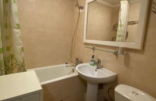 Pervomayskoye Apartment | Cozy One-Bedroom Near Theatre Boulevard – Family Friendly