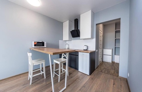 Solomjanskyj Apartment | Cozy Studio on Pолевой – Pet-Friendly & Family Welcome