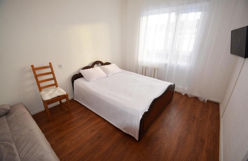 Kirovsk Apartment | Cozy Stay at Олимпийская 83 with Hot Tub Access