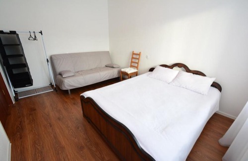Kirovsk Apartment | Cozy Stay at Олимпийская 83 with Hot Tub Access